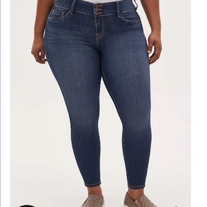 Torrid Distressed Jeggings